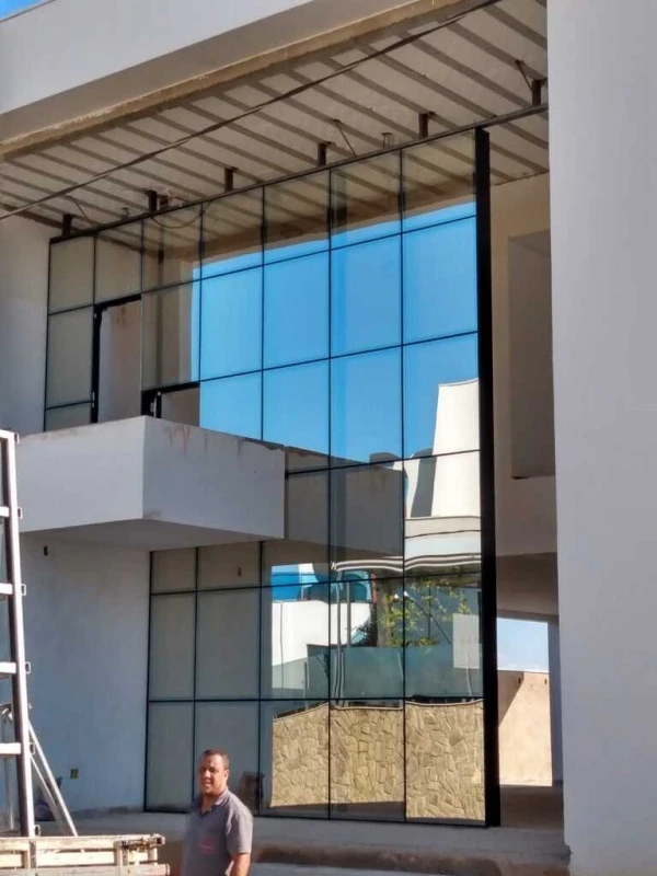 Fachada de vidro glazing